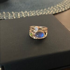 Gold and Blue Gemstone Ring with Intricate Design size 8